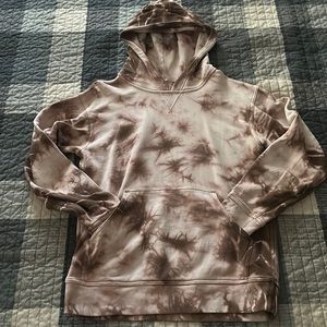 Lululemon sweatshirt